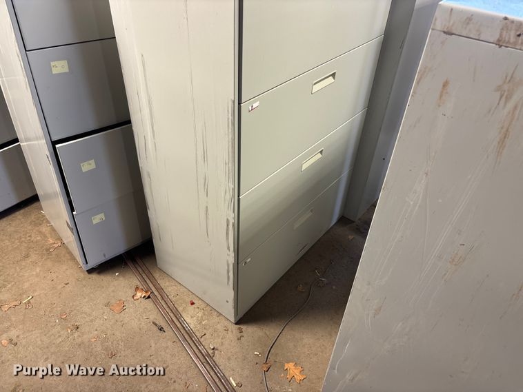 image for item EO4087 (9) metal cabinets