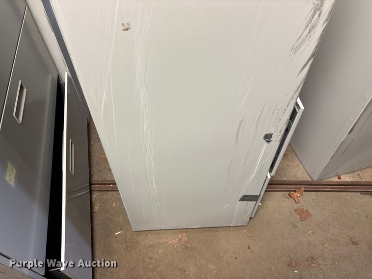 image for item EO4087 (9) metal cabinets