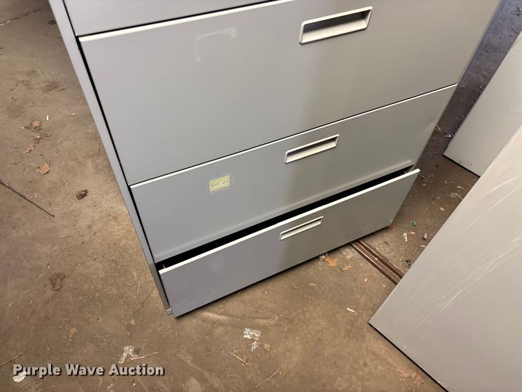 image for item EO4087 (9) metal cabinets