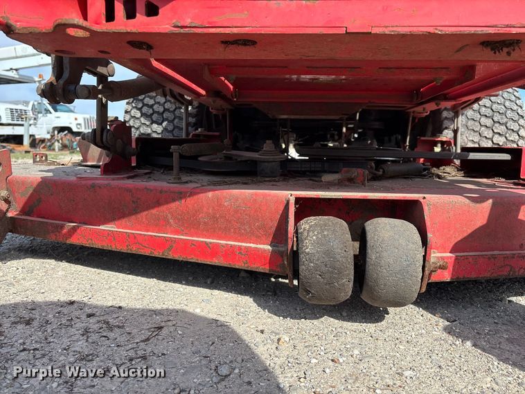 image for item EO4099 Gravely 992235 ZTR lawn mower