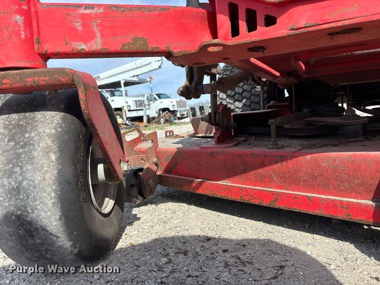 image for item EO4099 Gravely 992235 ZTR lawn mower