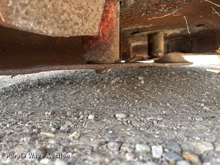 image for item EO4099 Gravely 992235 ZTR lawn mower