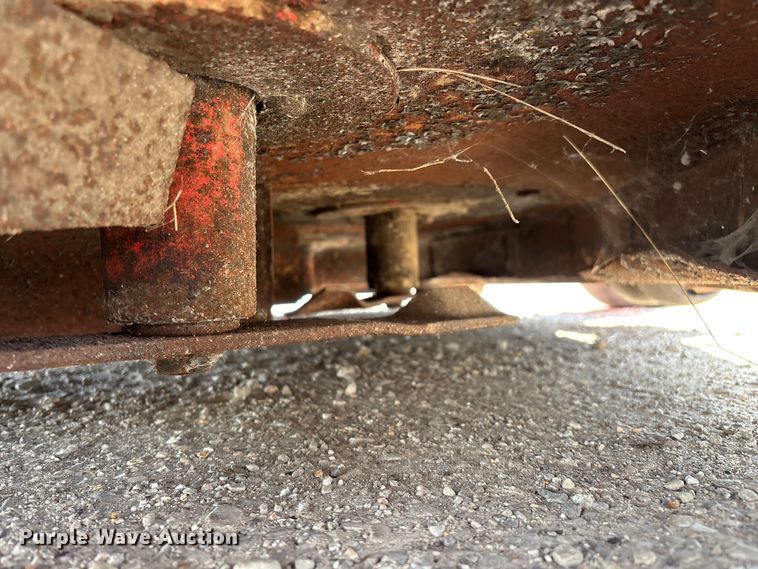 image for item EO4099 Gravely 992235 ZTR lawn mower