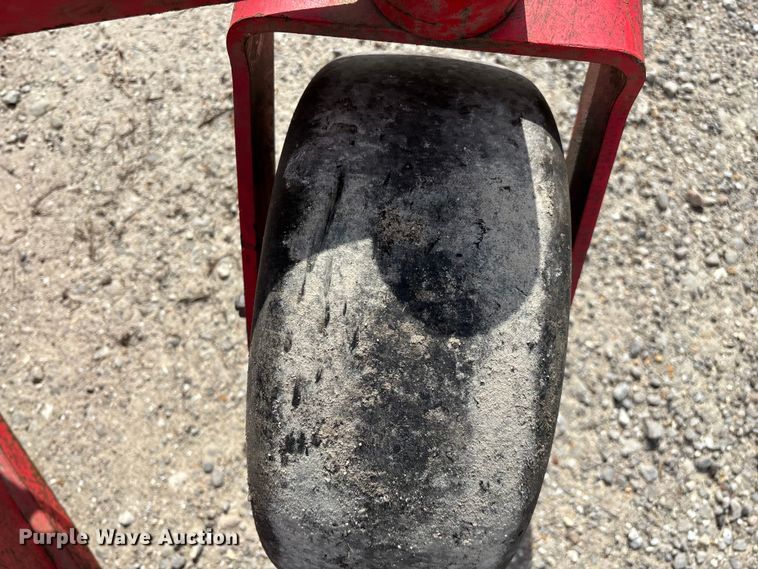 image for item EO4099 Gravely 992235 ZTR lawn mower