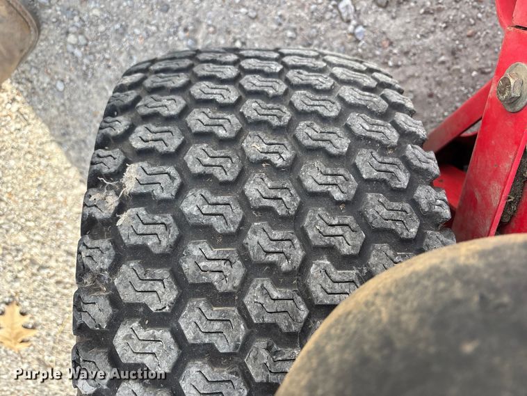 image for item EO4099 Gravely 992235 ZTR lawn mower