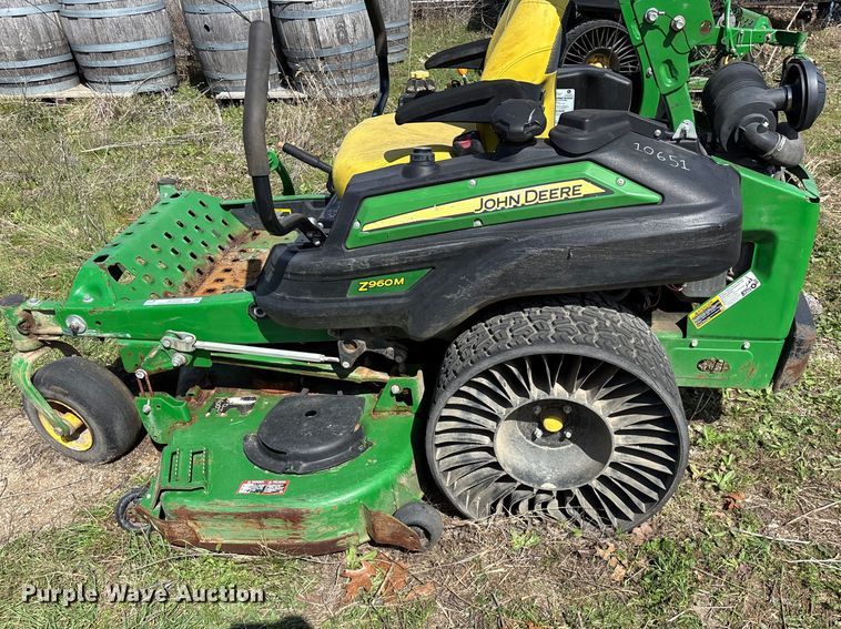 image for item EO4101 2018 John Deere Z960M ZTR lawn mower