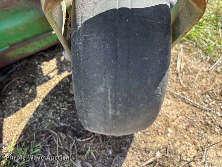 image for item EO4101 2018 John Deere Z960M ZTR lawn mower