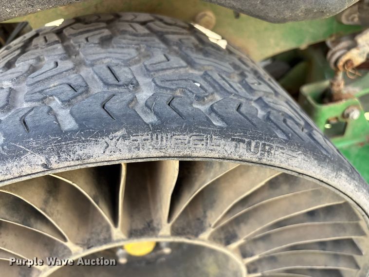 image for item EO4101 2018 John Deere Z960M ZTR lawn mower