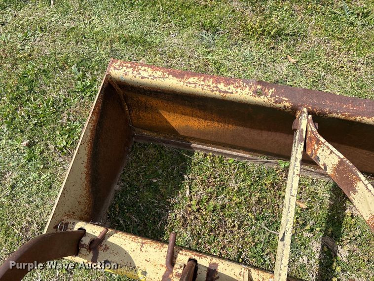 image for item EO4103 Land Pride BD2572 box blade