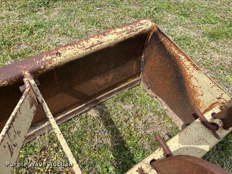 image for item EO4103 Land Pride BD2572 box blade