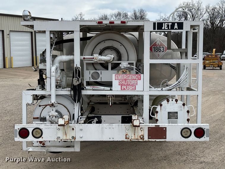 image for item EO4104 1992 GMC TopKick LoPro fuel truck