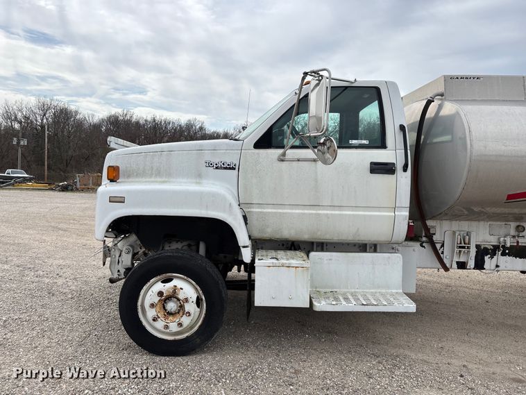 image for item EO4104 1992 GMC TopKick LoPro fuel truck