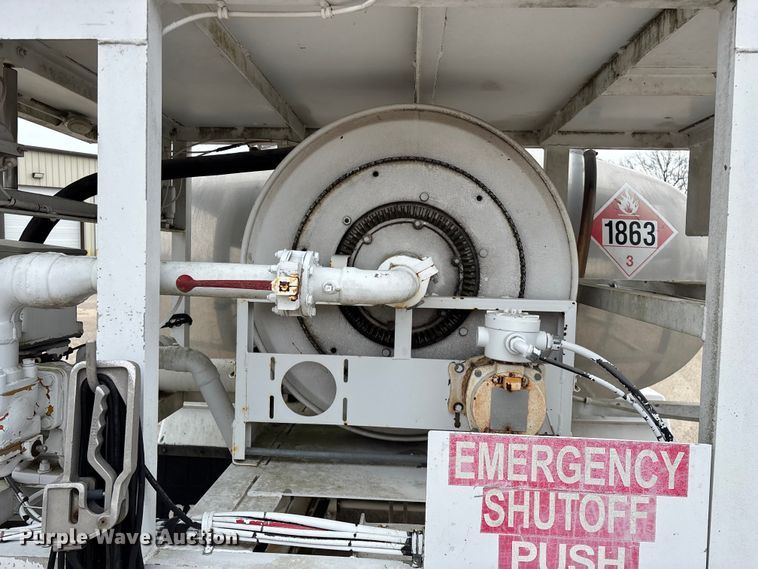 image for item EO4104 1992 GMC TopKick LoPro fuel truck