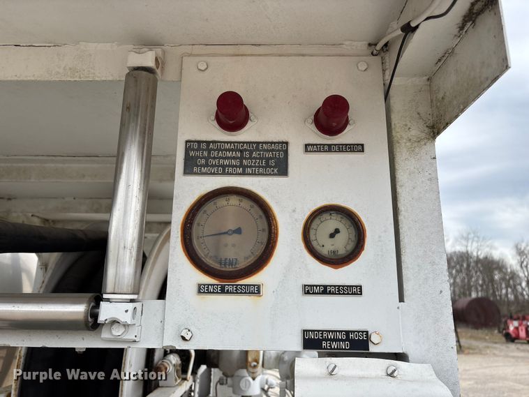 image for item EO4104 1992 GMC TopKick LoPro fuel truck