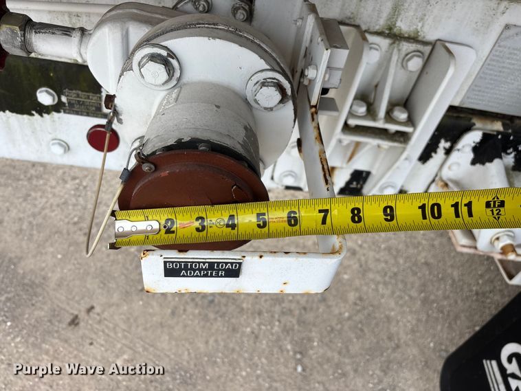 image for item EO4104 1992 GMC TopKick LoPro fuel truck