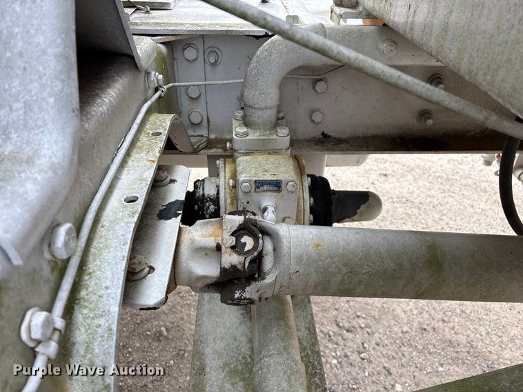 image for item EO4104 1992 GMC TopKick LoPro fuel truck