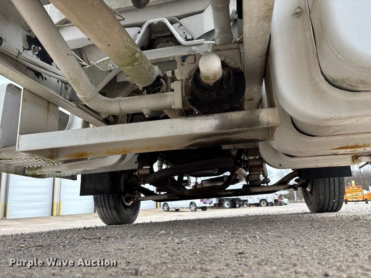 image for item EO4104 1992 GMC TopKick LoPro fuel truck