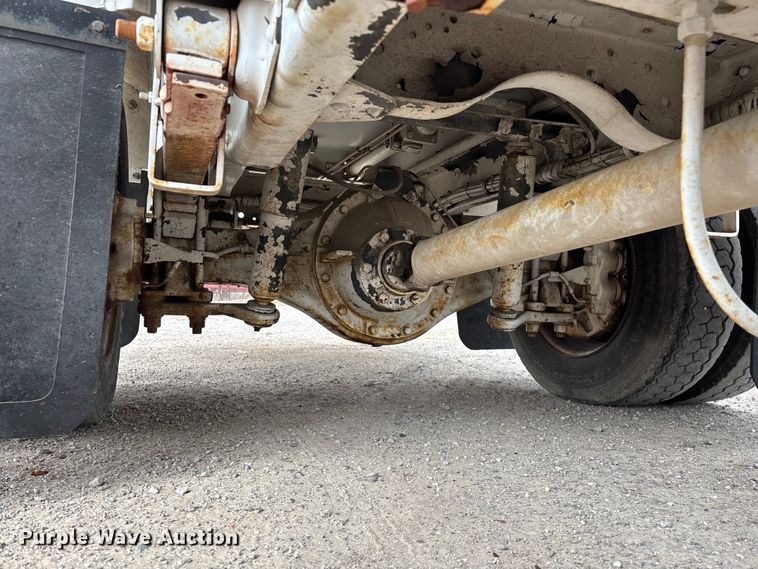 image for item EO4104 1992 GMC TopKick LoPro fuel truck