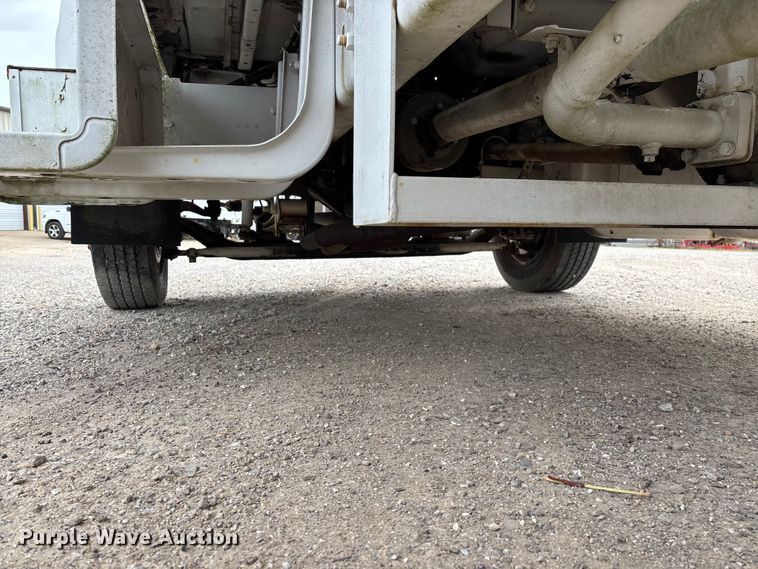 image for item EO4104 1992 GMC TopKick LoPro fuel truck