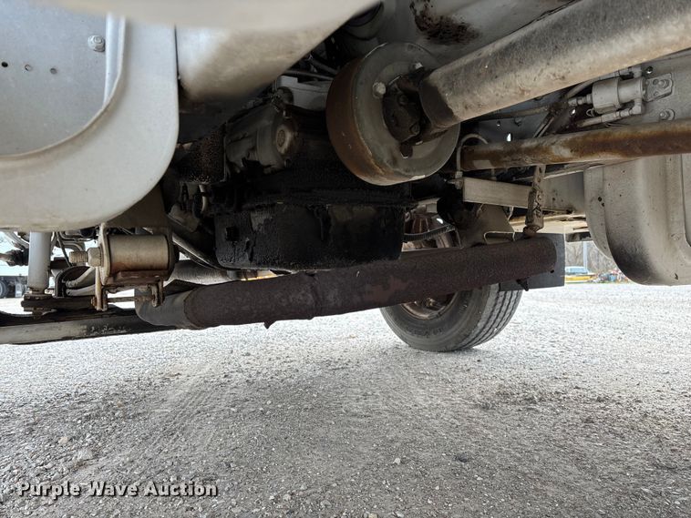 image for item EO4104 1992 GMC TopKick LoPro fuel truck