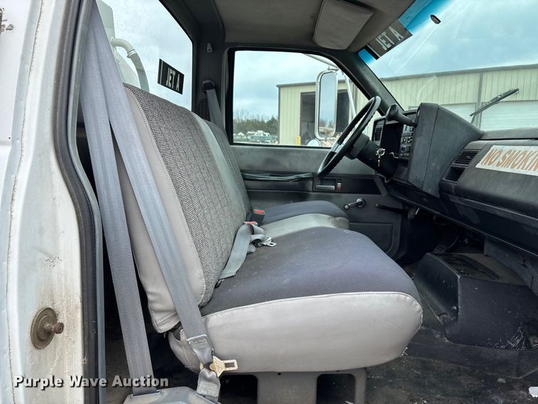 image for item EO4104 1992 GMC TopKick LoPro fuel truck