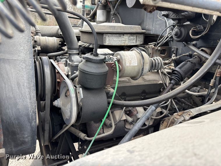 image for item EO4104 1992 GMC TopKick LoPro fuel truck