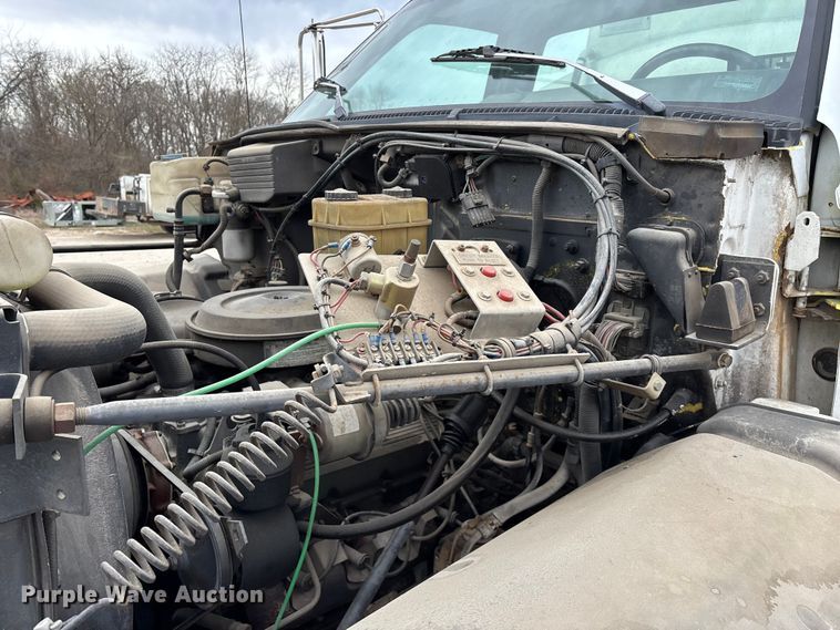 image for item EO4104 1992 GMC TopKick LoPro fuel truck