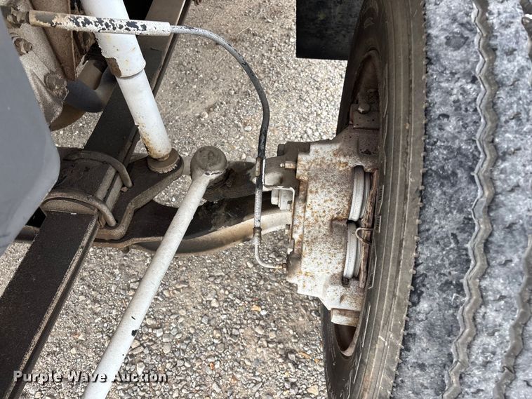 image for item EO4104 1992 GMC TopKick LoPro fuel truck