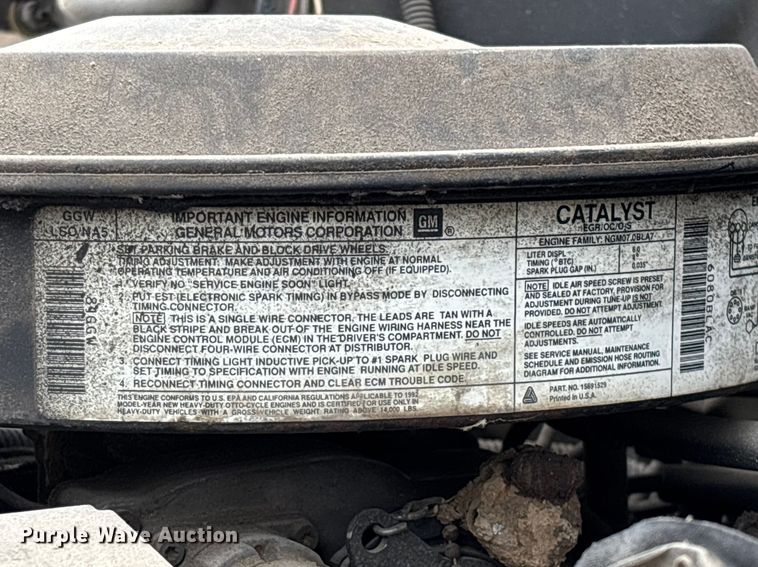 image for item EO4104 1992 GMC TopKick LoPro fuel truck