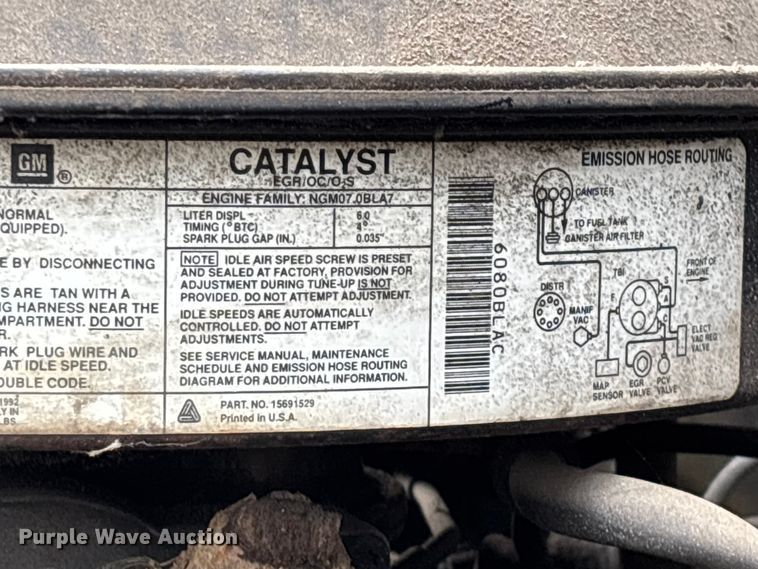 image for item EO4104 1992 GMC TopKick LoPro fuel truck
