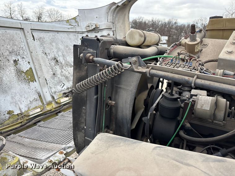 image for item EO4104 1992 GMC TopKick LoPro fuel truck