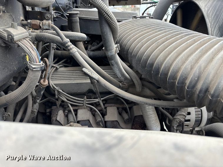 image for item EO4104 1992 GMC TopKick LoPro fuel truck