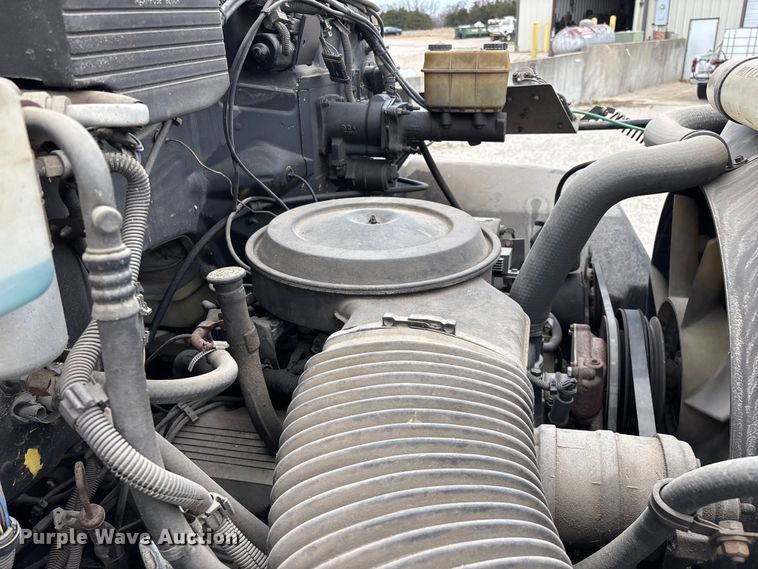 image for item EO4104 1992 GMC TopKick LoPro fuel truck