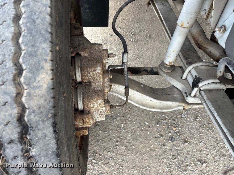 image for item EO4104 1992 GMC TopKick LoPro fuel truck