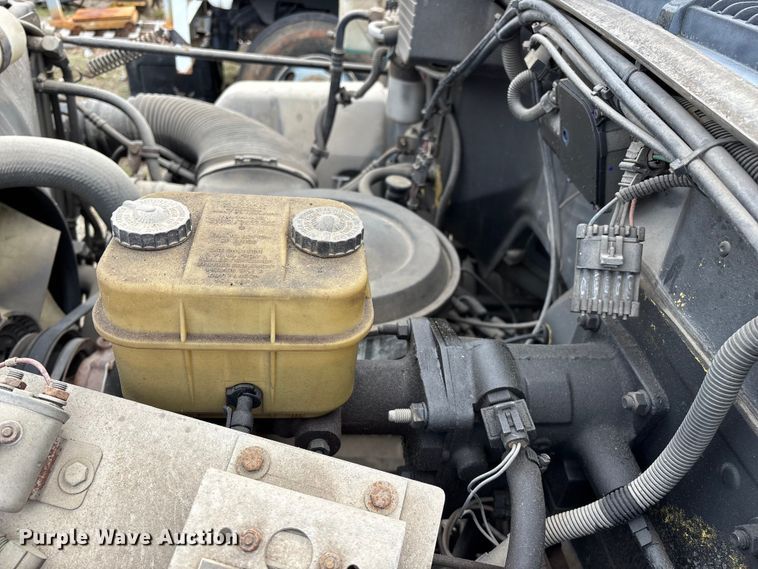 image for item EO4104 1992 GMC TopKick LoPro fuel truck