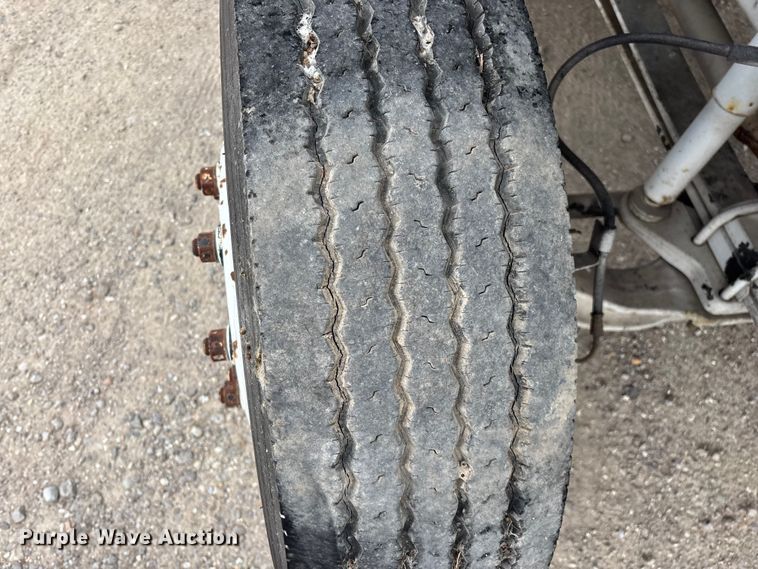 image for item EO4104 1992 GMC TopKick LoPro fuel truck