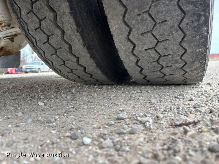 image for item EO4104 1992 GMC TopKick LoPro fuel truck