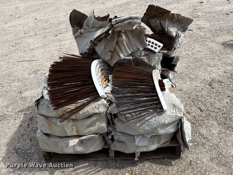 image for item EO4105 Gutter broom brushes