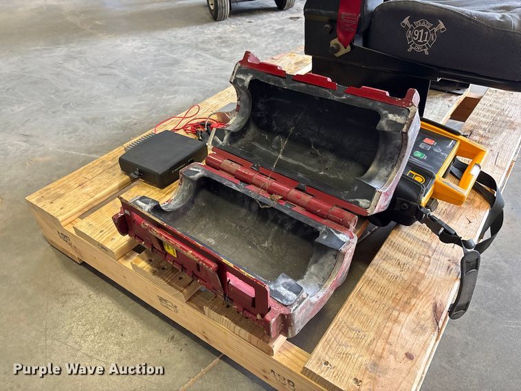 image for item EO4107 Fire truck parts