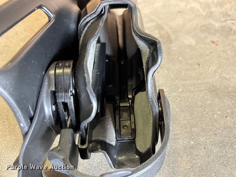 image for item EO4109 Police equipment