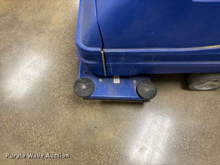 image for item EO4119 Clarke Boost 28 floor scrubber