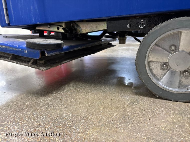 image for item EO4119 Clarke Boost 28 floor scrubber