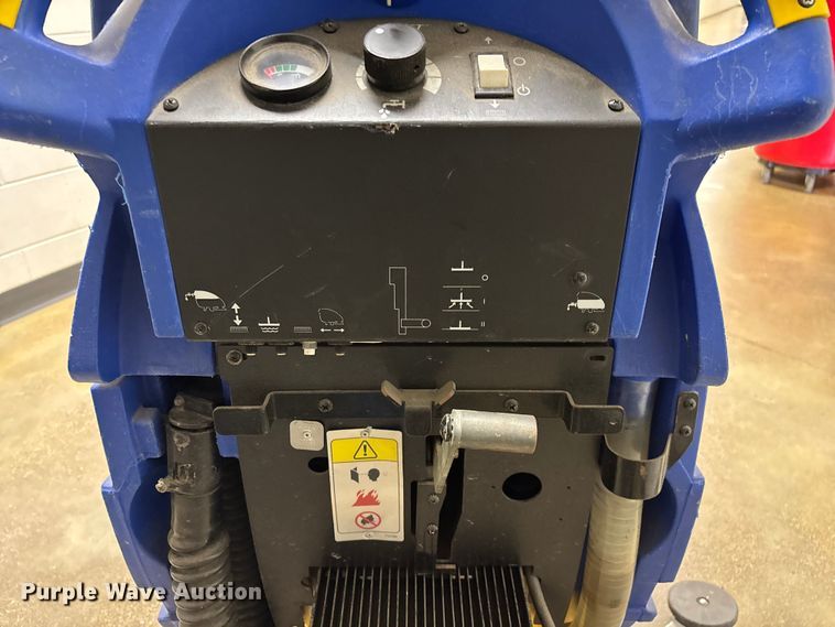 image for item EO4119 Clarke Boost 28 floor scrubber