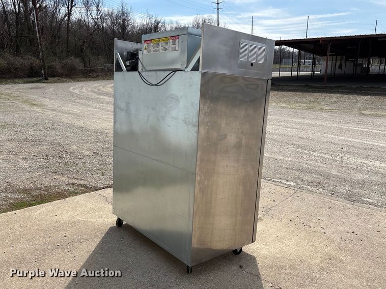 image for item EO4120 Manitowoc Delfield GBF2P-S freezer