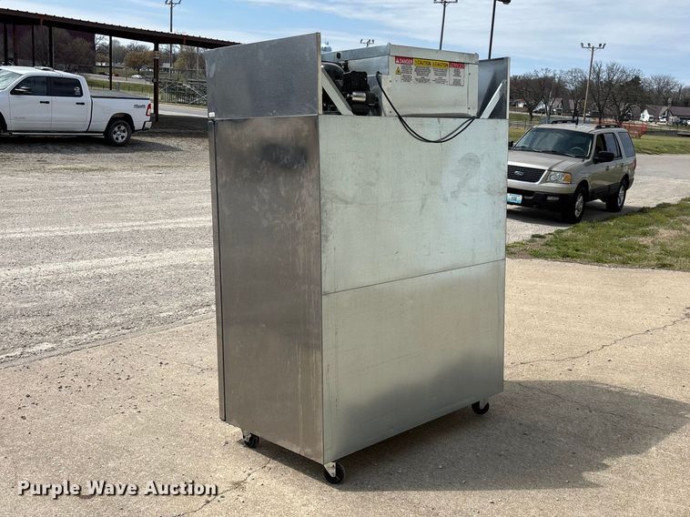 image for item EO4120 Manitowoc Delfield GBF2P-S freezer