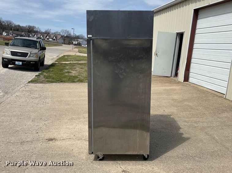 image for item EO4120 Manitowoc Delfield GBF2P-S freezer