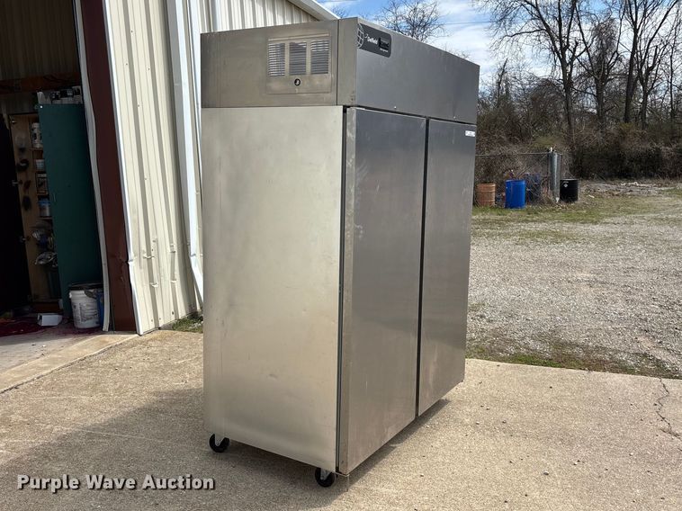 image for item EO4121 Manitowoc Delfield GCR2P-S refrigerator 