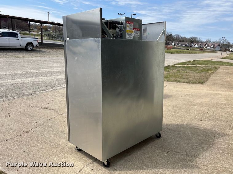image for item EO4121 Manitowoc Delfield GCR2P-S refrigerator 
