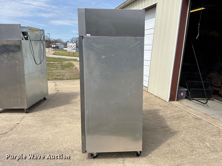 image for item EO4121 Manitowoc Delfield GCR2P-S refrigerator 