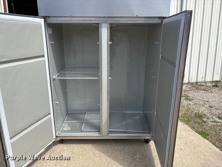 image for item EO4121 Manitowoc Delfield GCR2P-S refrigerator 